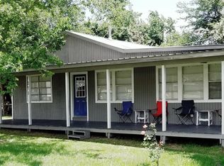 271 Tranquility Dr, Trinity, TX 75862