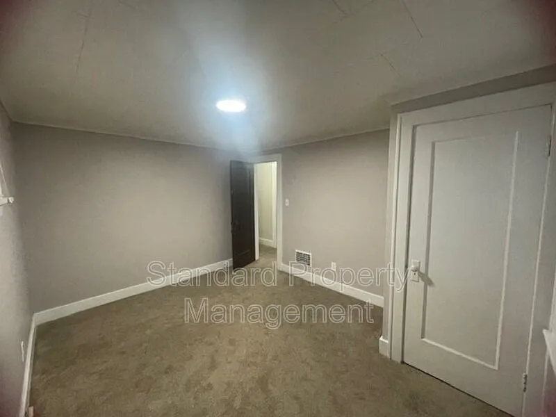 2 bed, 1.0 bath, $1,450 — Photo 3