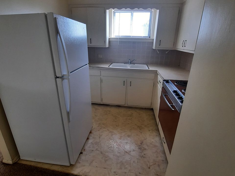 2nd image of 500 E Crawford Ave #23