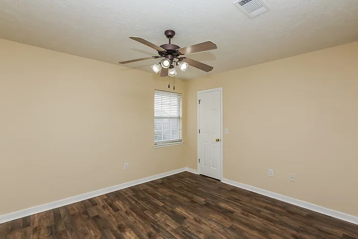 549 Oak Ridge Way — Photo 9