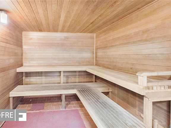 3rd image of 1527 Royce St APT 3L