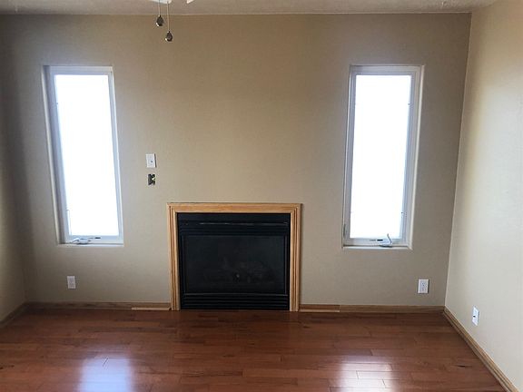 2nd image of 415 Runyan Ave