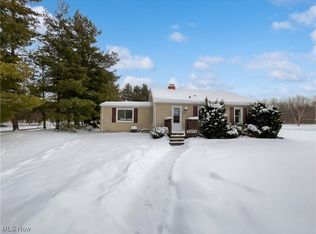 14895 Old Oak Dr, Strongsville, OH 44149