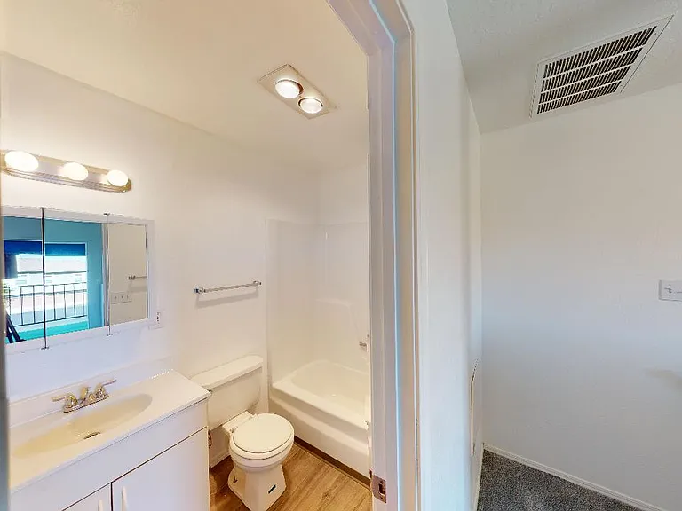 620 Morris St NE — Photo 29