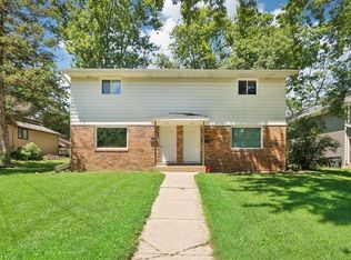 418-420 S Summit St, Whitewater, WI 53190