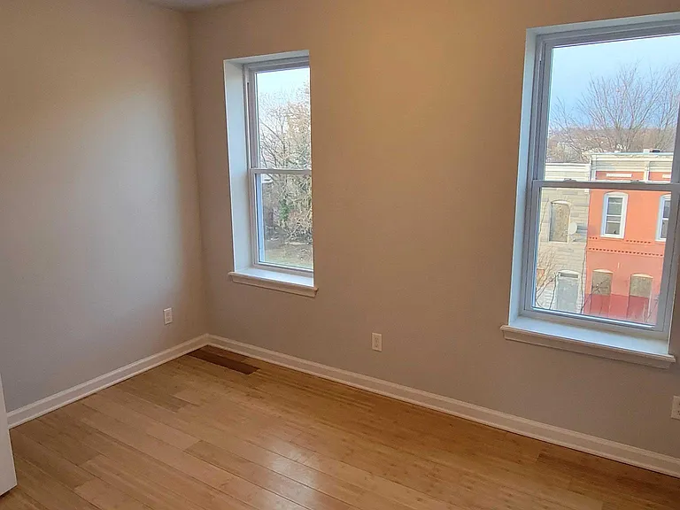 1707 Presstman St — Photo 10