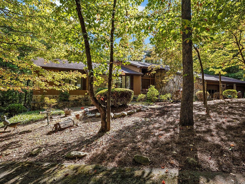 1st image of 4390 Harrison Ln