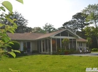 40 Old Main Rd, Quogue, NY 11959