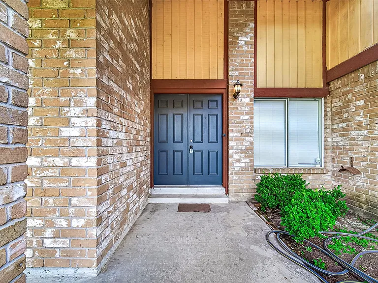 6203 Downwood Forest Dr — Photo 5