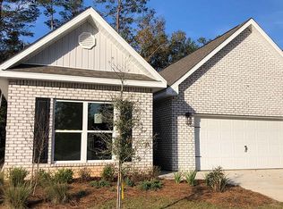 311 Beaver Trail Dr, Freeport, FL 32439