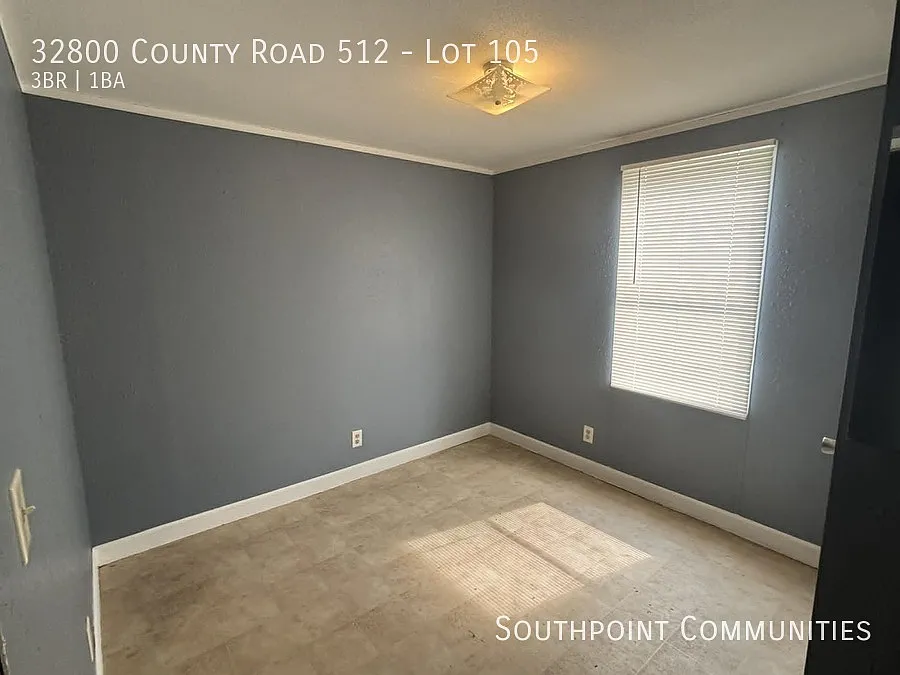 3 bed, 896 sqft, $800 — Photo 4