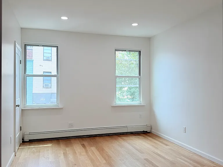 183 Greenpoint Ave #2 — Photo 13