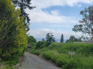 6591 Humphrey Rd, Clinton, WA 98236