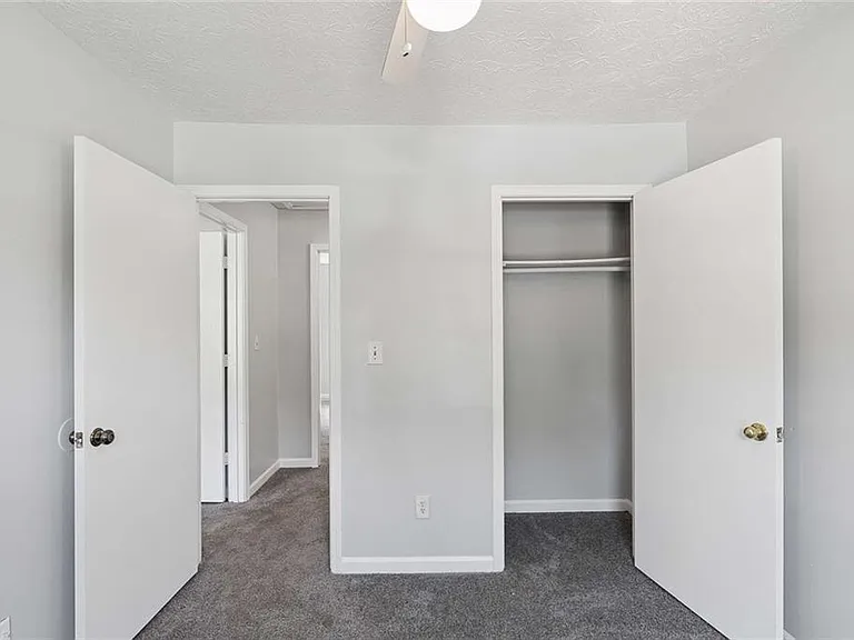 7055 Hania Dr — Photo 19