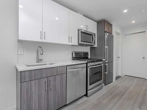 4th image of 314 W 39th St APT 2E