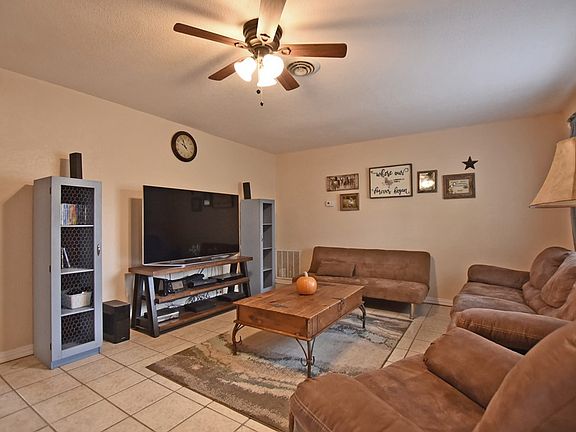 4th image of 3203 W Illinois Ave