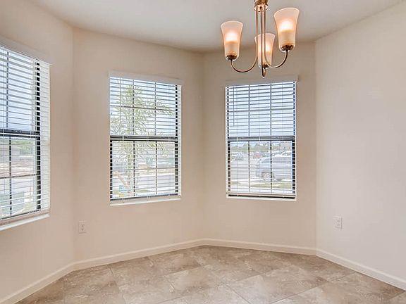 4th image of 2135 Harwick Cir