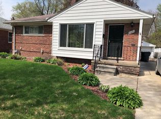 23281 Geneva St, Oak Park, MI 48237