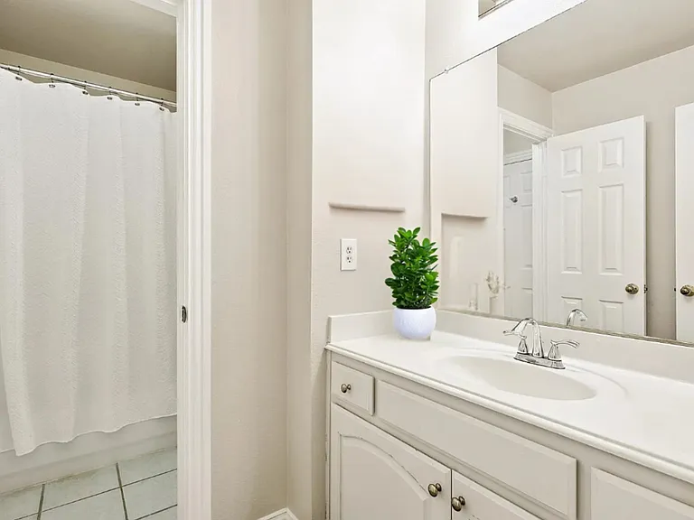 4568 Saint James Dr — Photo 12