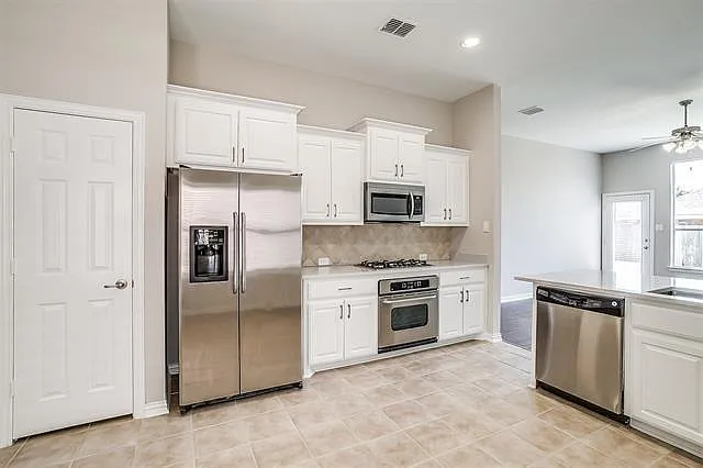 2692 Lake Ridge Dr — Photo 16