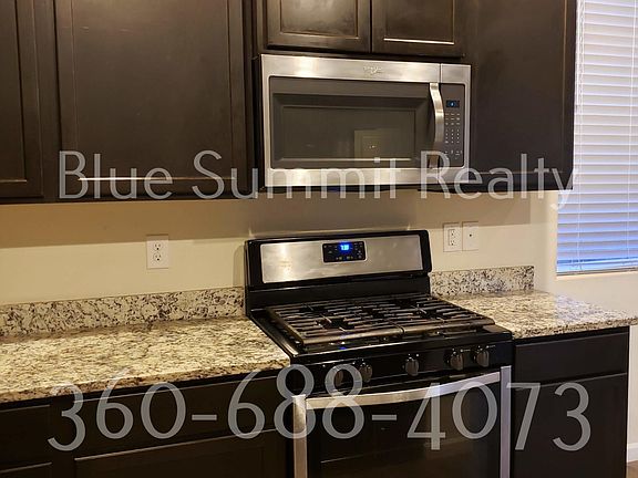3rd image of 4425 Hammersley Way NW