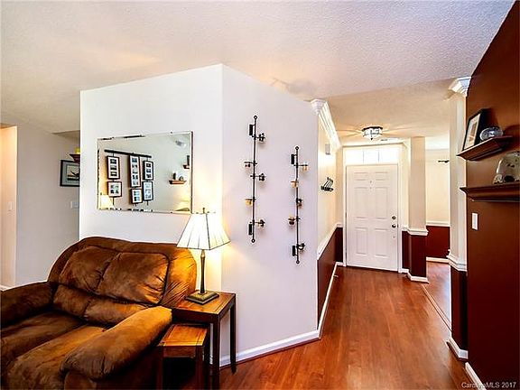5th image of 15119 Arbroath Ct