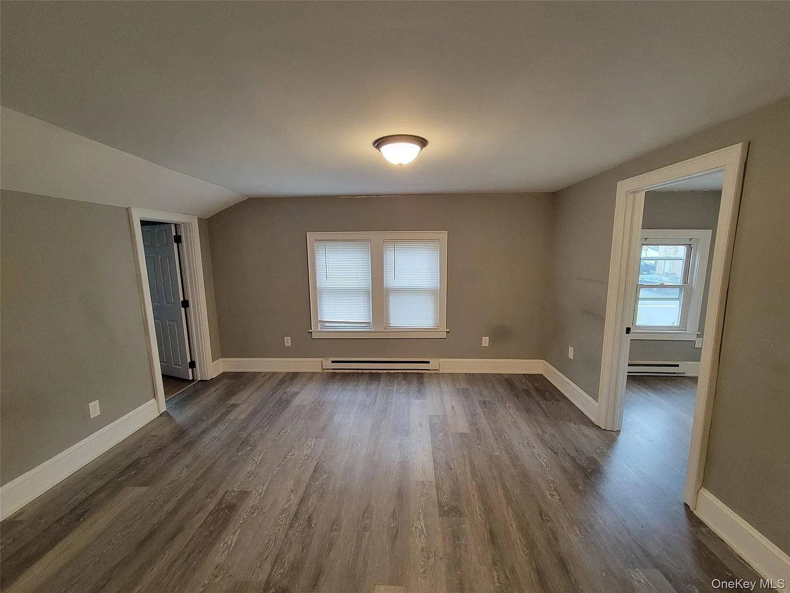 2 bed, 1.0 bath, 1000 sqft, $1,850 — Photo 3