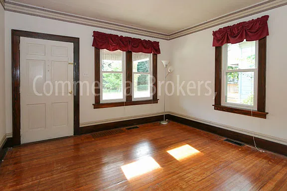 850 N Salisbury St — Photo 12