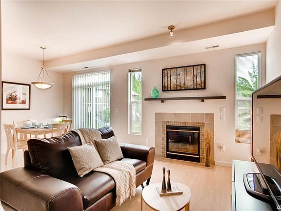 Living Room/Dining Room