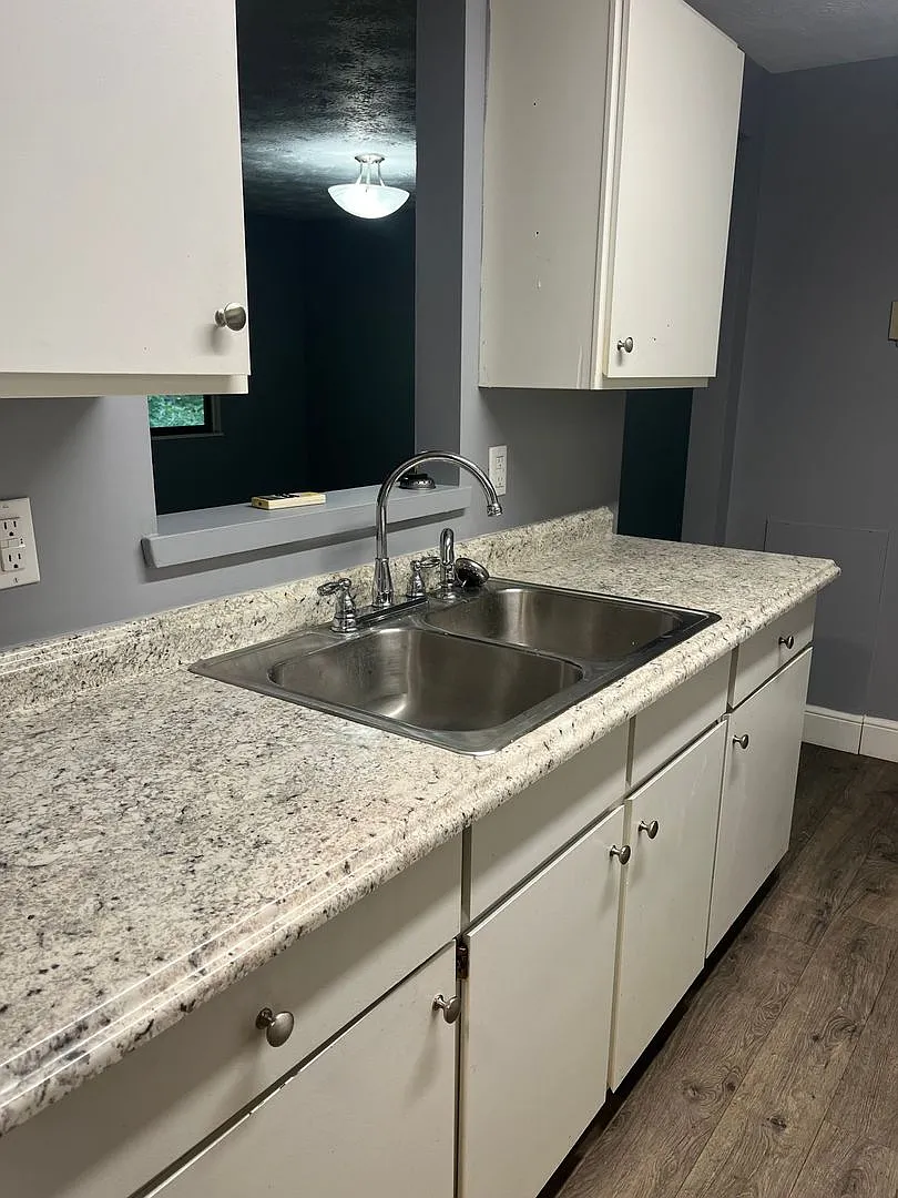 Hillcrest Avenue Apartments — Photo 3
