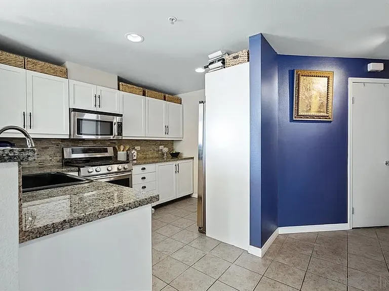 530 K St #712 — Photo 7