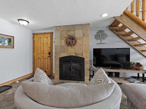 4th image of 1805 River Queen Lane UNIT 305