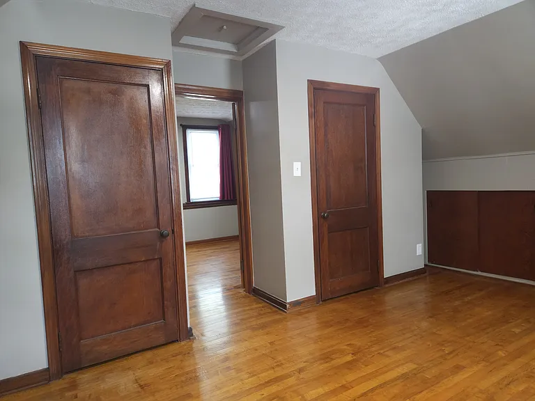 3251 Darrow Rd — Photo 19