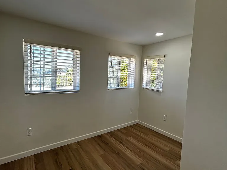 2764 Wilma St — Photo 13