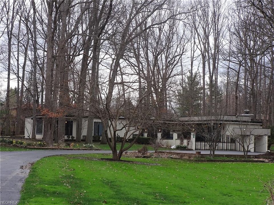 1st image of 1505 Woodland Ln