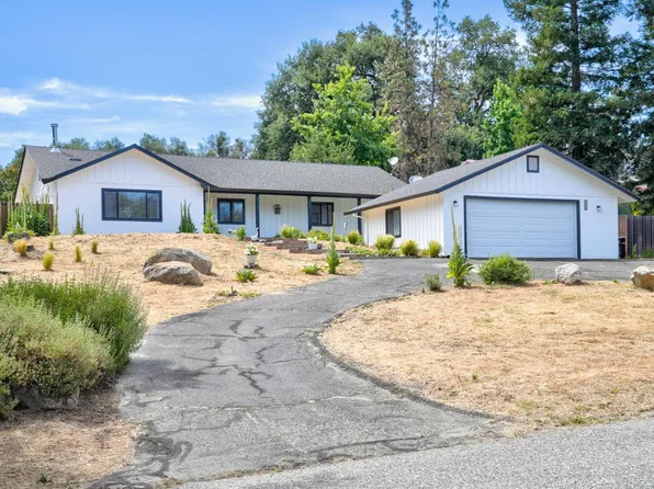 40446 Goldside Dr, Oakhurst, CA 93644