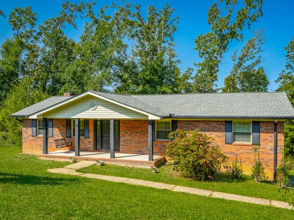 8210 Pinecrest Dr, Chattanooga, TN 37421