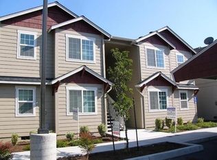 648 Midway Rd, Medford, OR 97501