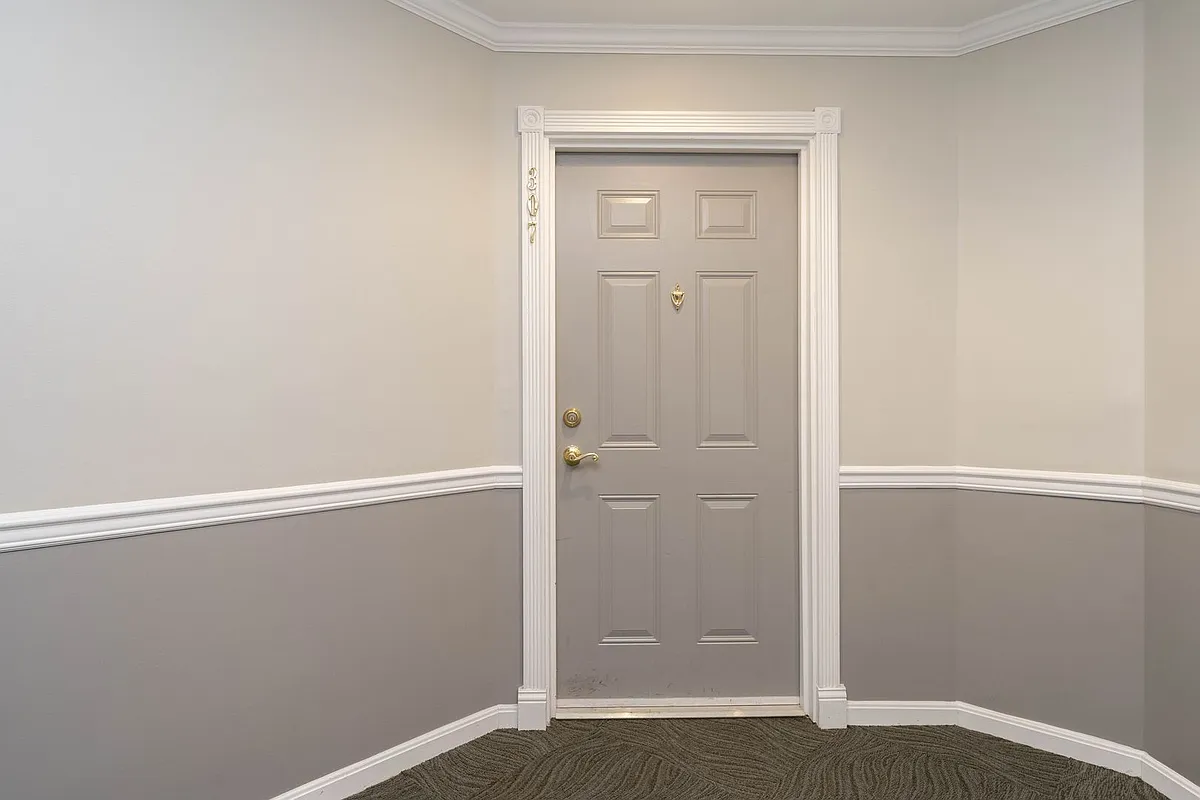Building Photo - 8183 Carnegie Hall Ct #307