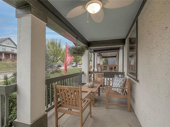 3rd image of 2624 Tracy Ave