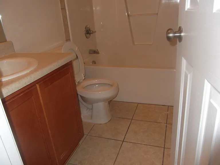 1250 Mingary Ave — Photo 16