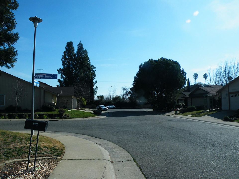 2nd image of 2329 Walnut Grove Way