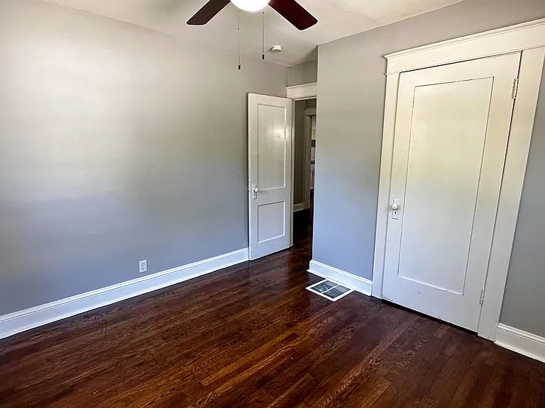 8001 Euclid Ave — Photo 14
