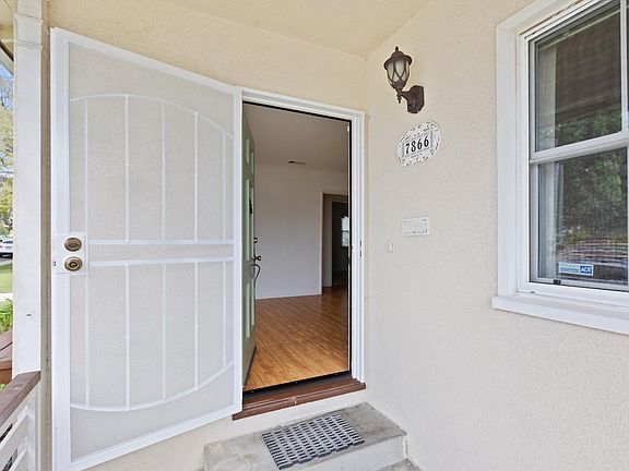 3rd image of 7866 Airlane Ave