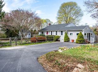 8 Elizabeth Rd, Bourne, MA 02532