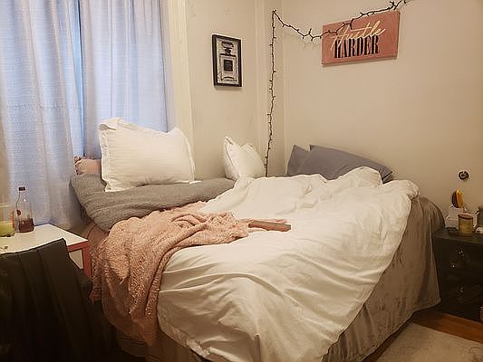 2nd image of 509 Cathedral Pkwy #1