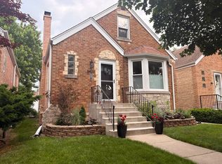 5823 N Merrimac Ave, Chicago, IL 60646