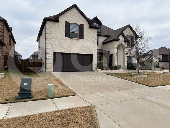 3rd image of 14518 Shady Grove Ln