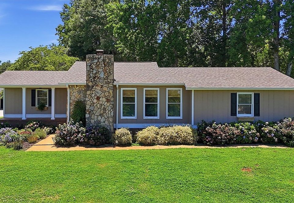 1st image of 1800 Grandview Dr