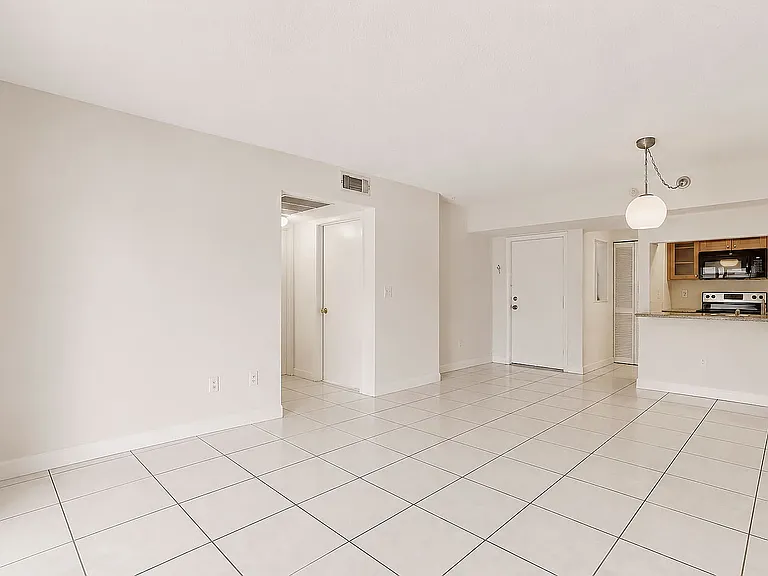 9732 Hammocks Blvd #102 — Photo 29